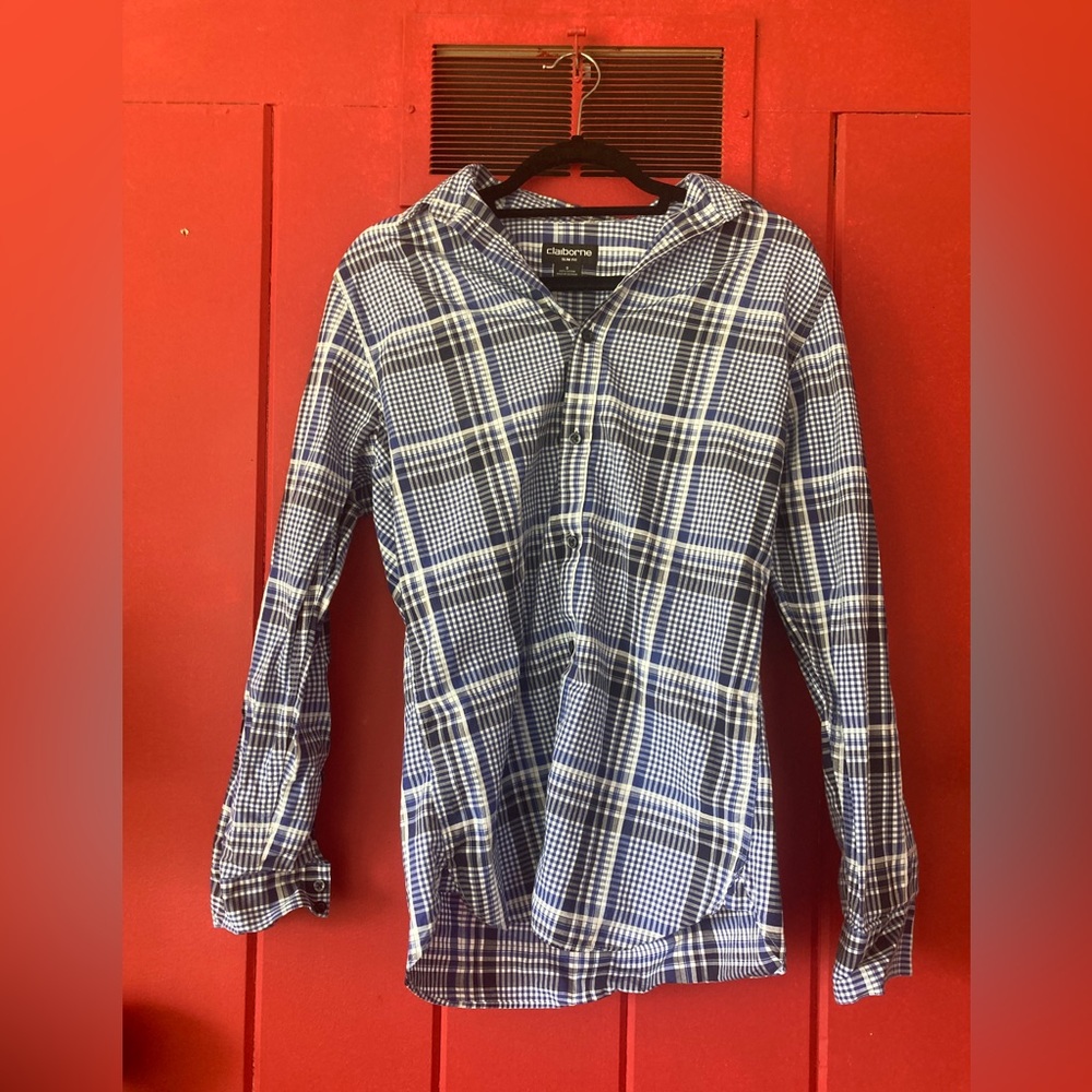 Claiborne Men’s Slim Fit Blue Plaid Button Down long sleeved Size S Shirt